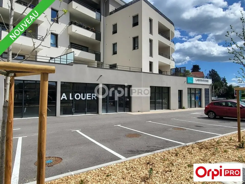 Retail in Valence for lease Building Photo- Image 1 of 8