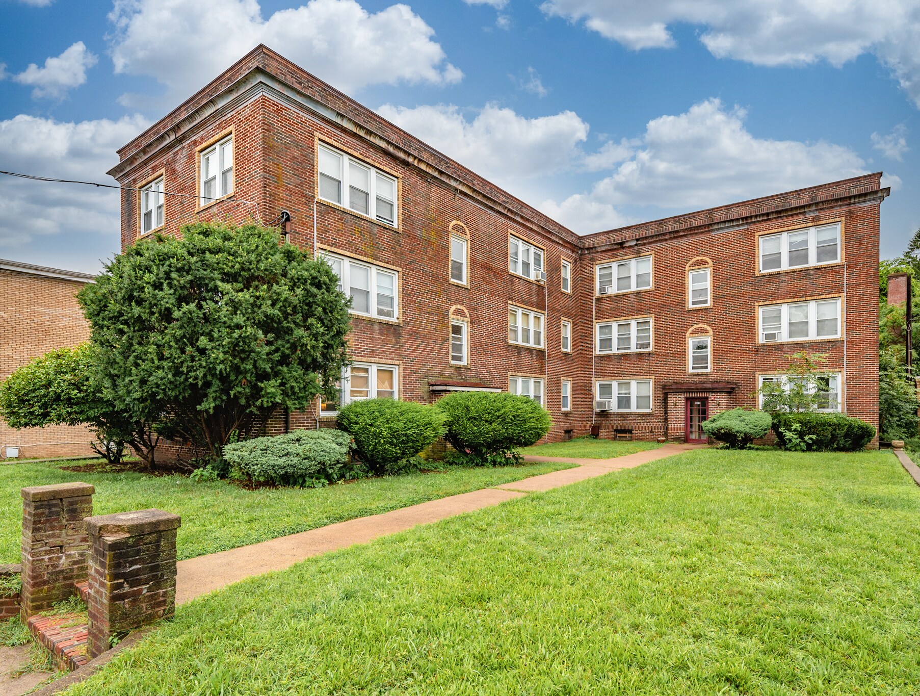 173 Elm St, West Haven, CT for sale Primary Photo- Image 1 of 1