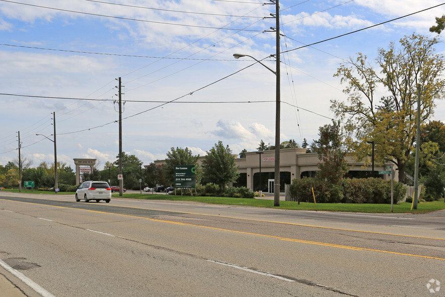 4585 King St E, Kitchener, ON for lease - Primary Photo - Image 1 of 9