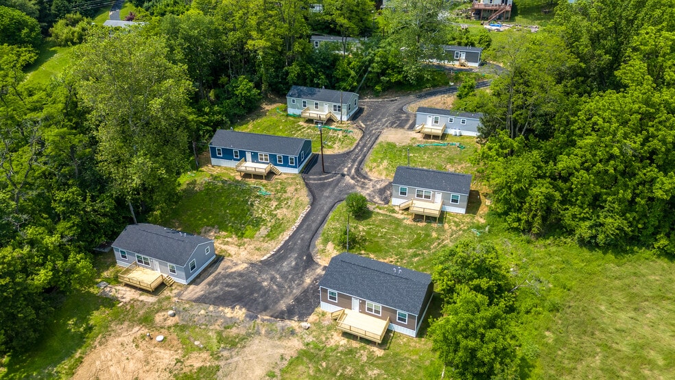 465 Royal Manor Rd, Easton, PA for sale - Primary Photo - Image 1 of 25