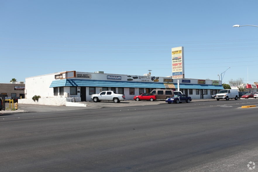 745 W Sunset Rd, Henderson, NV for sale - Primary Photo - Image 1 of 1