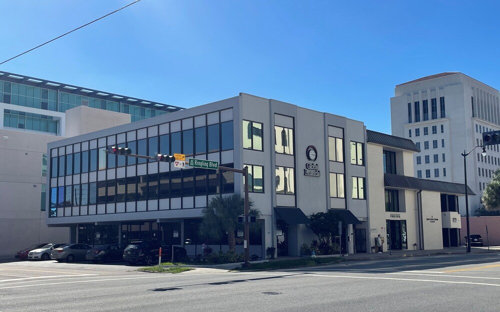 2080 Ringling Blvd, Sarasota, FL 34237 OfficeRetail for Lease