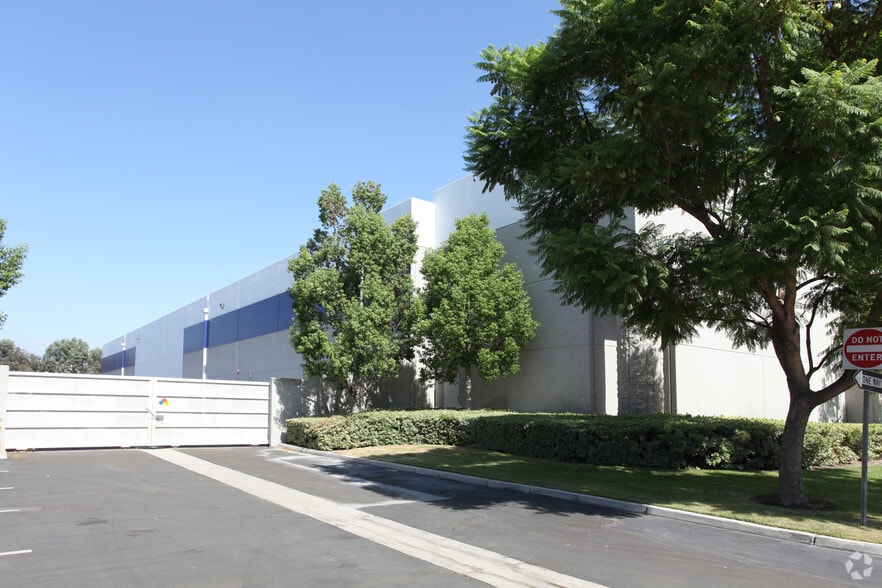4450 Edison Ave, Chino, CA for lease - Building Photo - Image 3 of 5