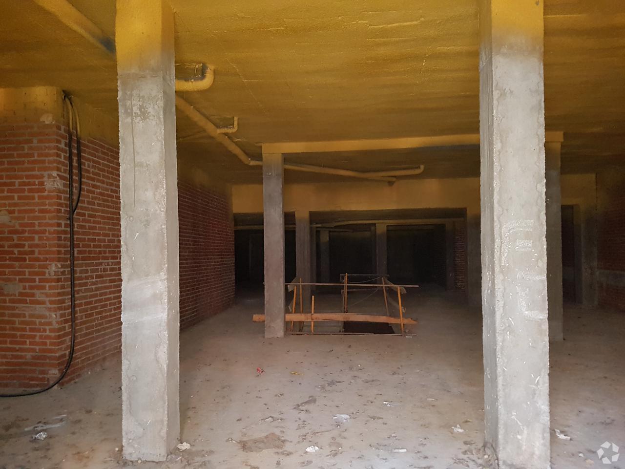 Retail in Toledo, Toledo for lease Interior Photo- Image 1 of 2