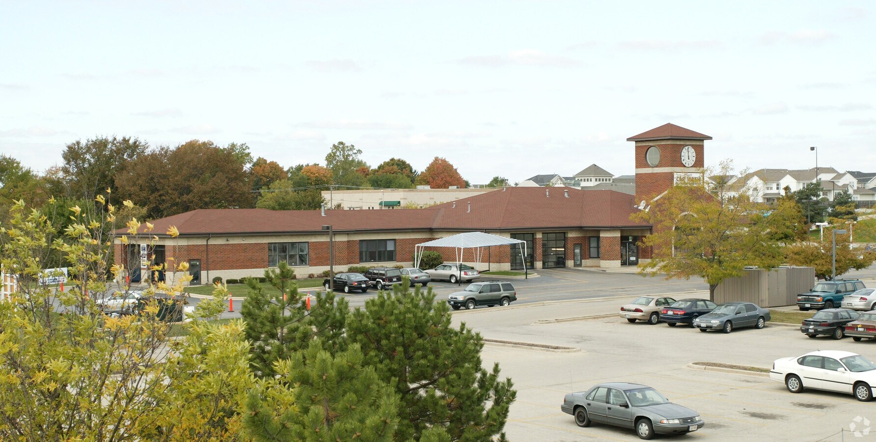 144 S Randall Rd, Batavia, IL 60510 Freestanding Building