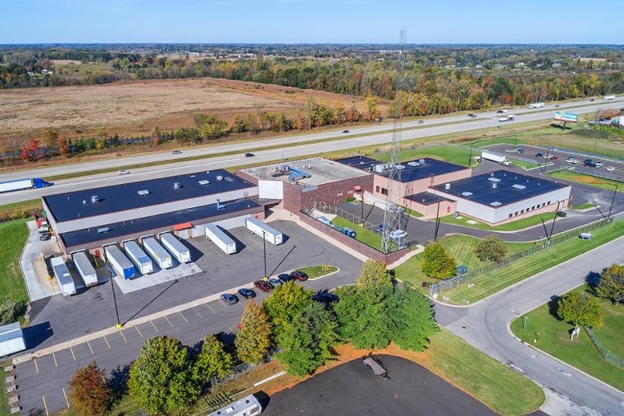 2960 Ena Dr, Lansing, MI for lease - Building Photo - Image 3 of 19
