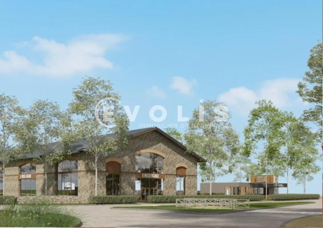 Retail in Chelles for lease Building Photo- Image 1 of 2