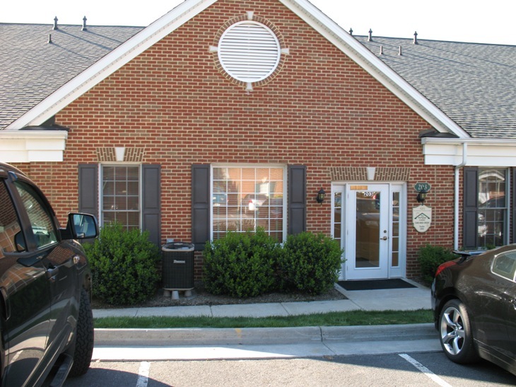 420 W Jubal Early Dr, Winchester, VA for lease - Building Photo - Image 1 of 4