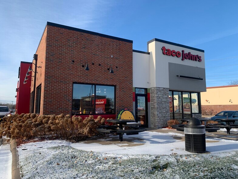 5910 N Neal Ave, Oak Park Heights, MN for sale - Building Photo - Image 1 of 4