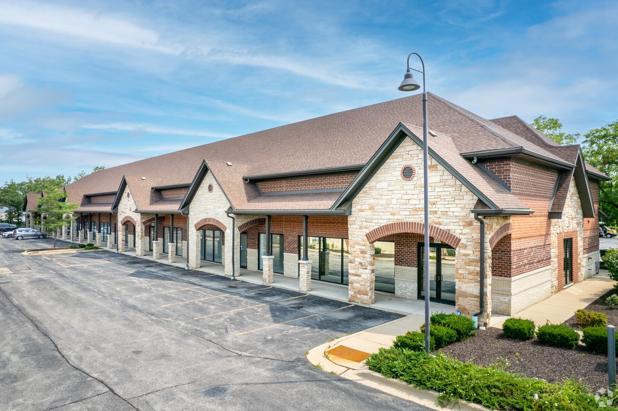 550-660 W Boughton Rd, Bolingbrook, IL for lease Primary Photo- Image 1 of 11