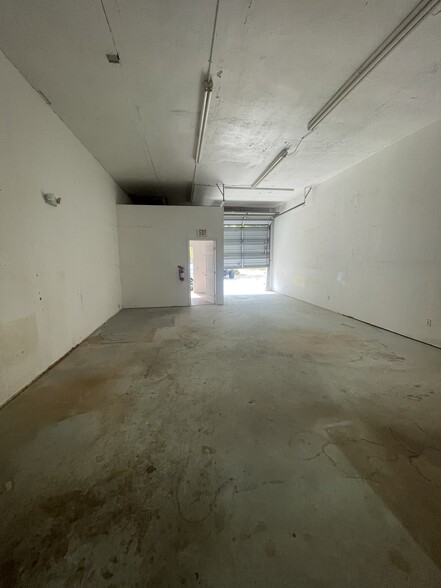 701 NE 1st Ave, Pompano Beach, FL for lease - Interior Photo - Image 2 of 4