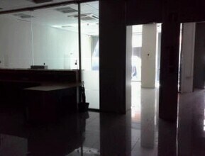 Retail in El Vendrell, Tarragona for lease Interior Photo- Image 1 of 2