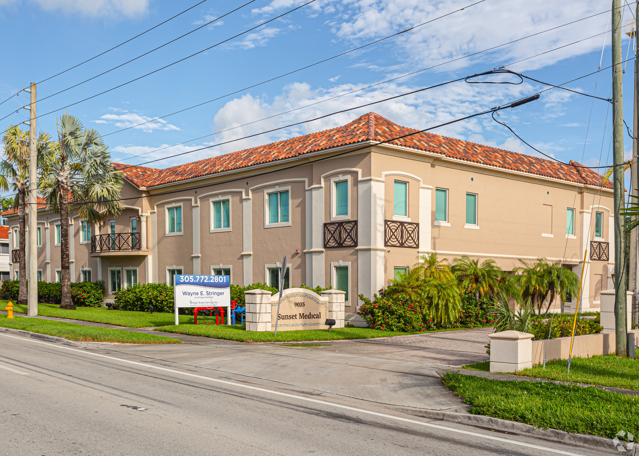 9035 Sunset Dr, Miami, FL for lease Building Photo- Image 1 of 8