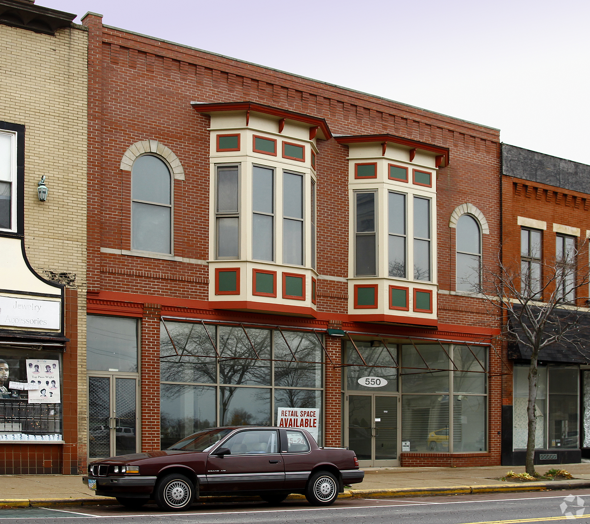 550-554 Broadway, Lorain, OH for sale Primary Photo- Image 1 of 1