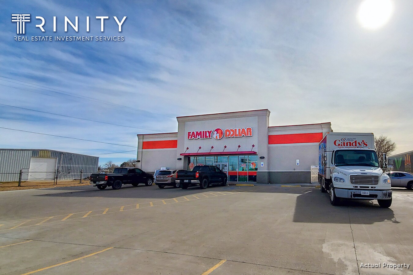 809 W 11th St, Friona, TX 79035