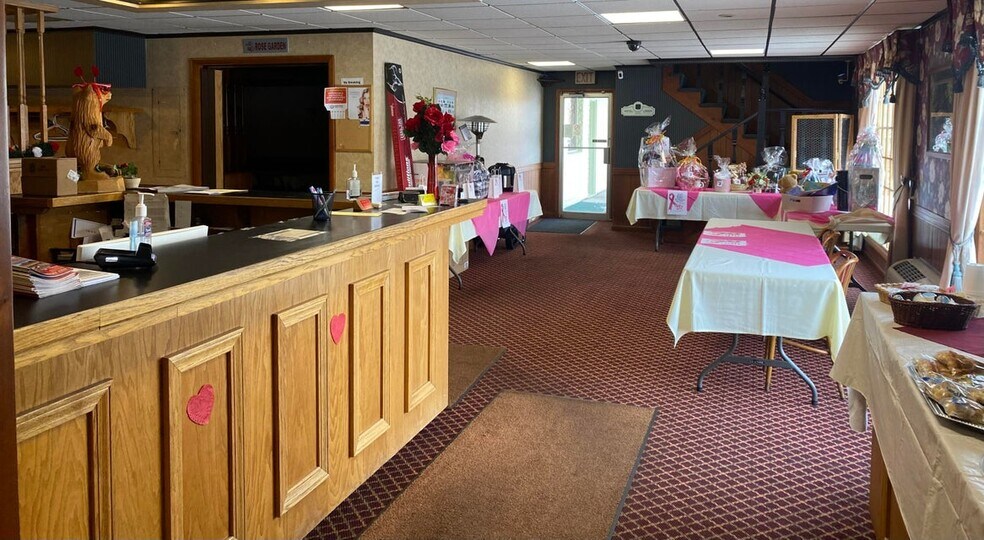 17089 Boot Jack Rd, Ridgway, PA 15853 The Royal Inn