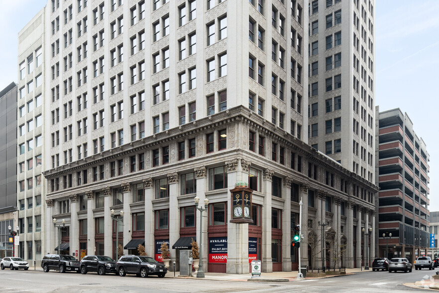 300 N Broadway, Saint Louis, MO for sale - Building Photo - Image 1 of 19