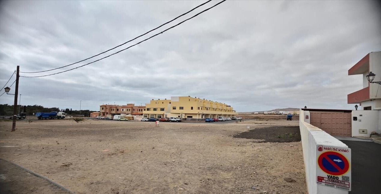 Land in Puerto del Rosario for sale Building Photo- Image 1 of 11