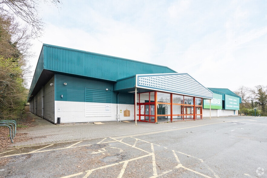 London Rd, Basildon for sale - Primary Photo - Image 1 of 1