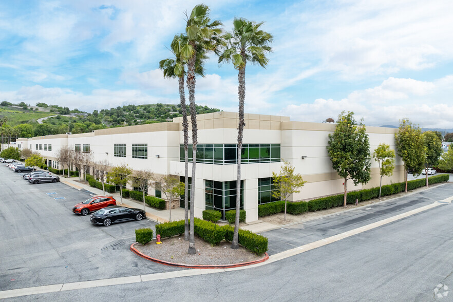 4010 W Valley Blvd, Walnut, CA for lease - Building Photo - Image 1 of 5