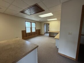 8100-8116 Cazenovia Rd, Manlius, NY for lease Building Photo- Image 2 of 5