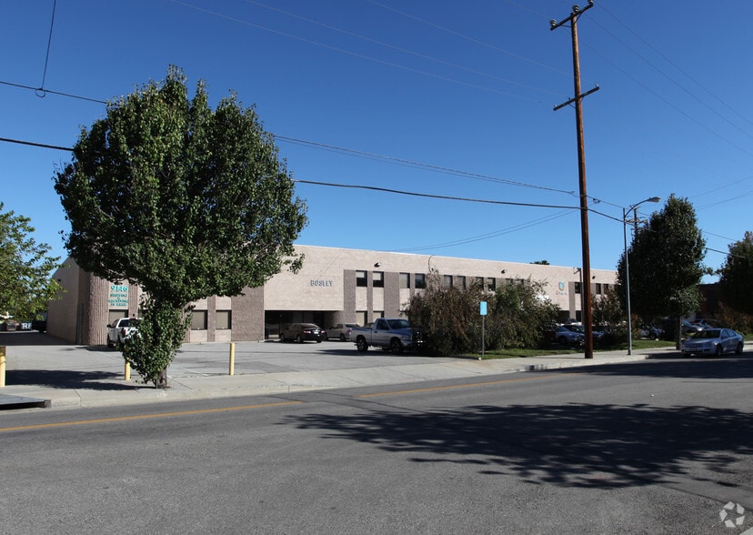 9140-9146 Owensmouth Ave, Chatsworth, CA for lease - Building Photo - Image 3 of 4