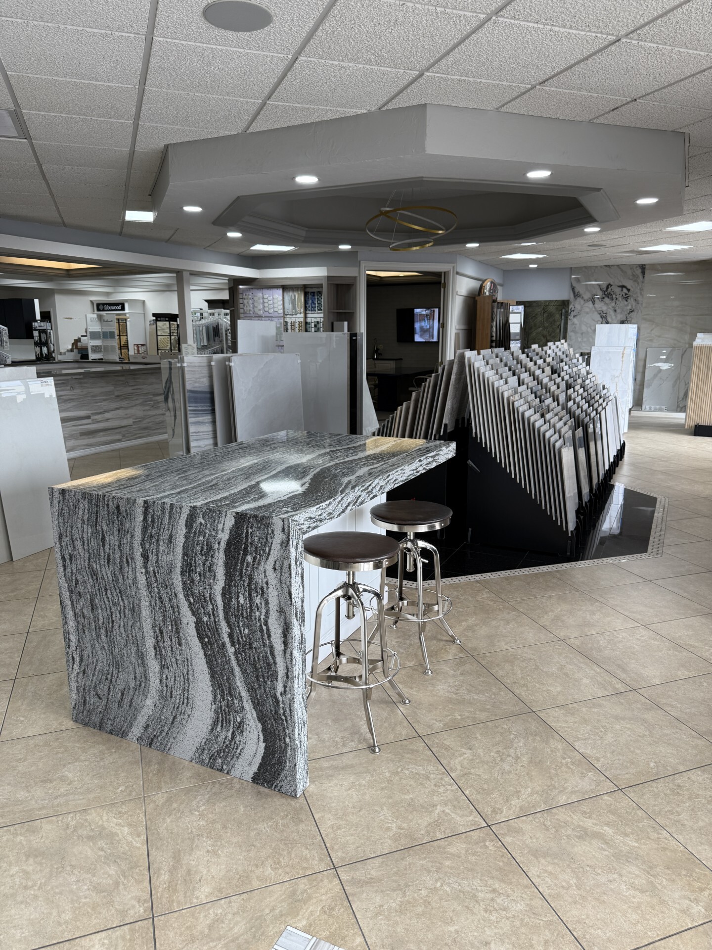 297-311 Airport Pulling Rd N, Naples, FL for lease Interior Photo- Image 1 of 14