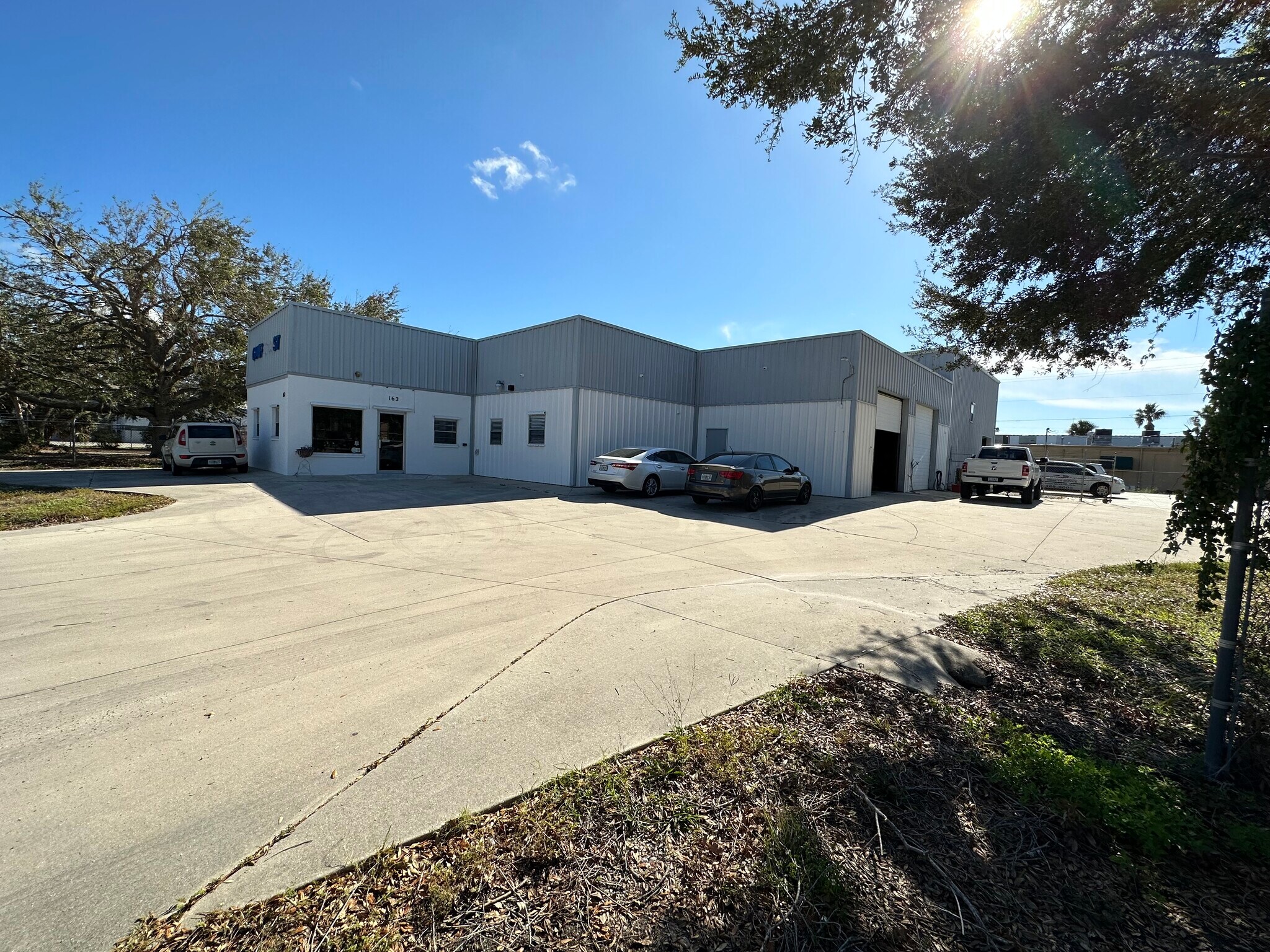 162 Progress Cir, Venice, FL for sale Building Photo- Image 1 of 1