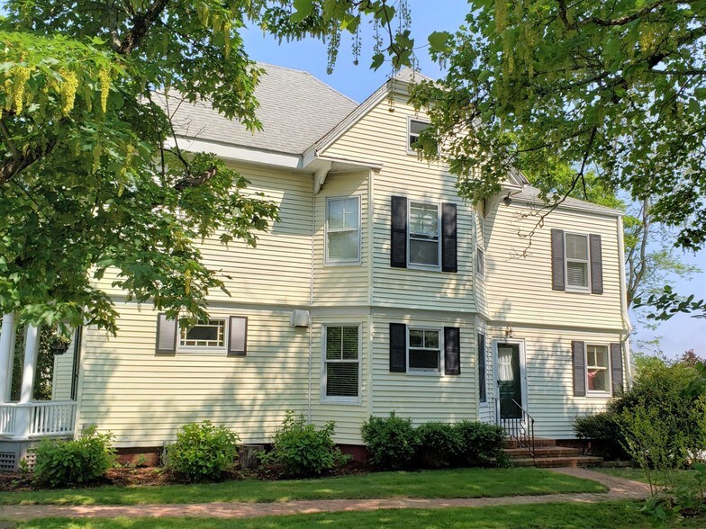 19 Cove Rd, Orleans, MA 02653