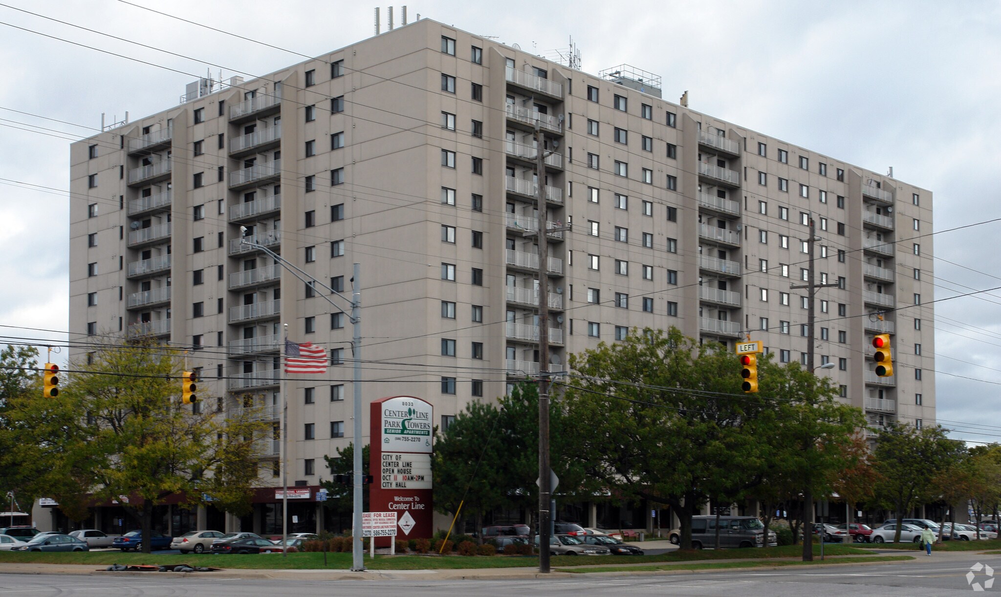 8033 E 10 Mile Rd, Center Line, MI for sale Primary Photo- Image 1 of 1