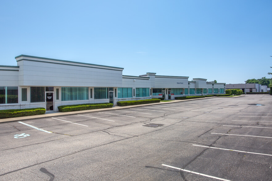 3920 Veterans Memorial Hwy, Bohemia, NY for lease - Building Photo - Image 1 of 4