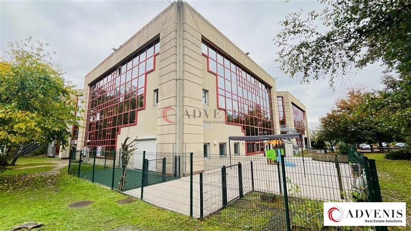 Office in Pessac for lease Building Photo- Image 1 of 4
