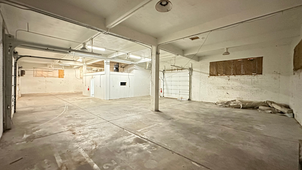 1325 W 7th St, Granite City, IL for lease - Interior Photo - Image 3 of 9