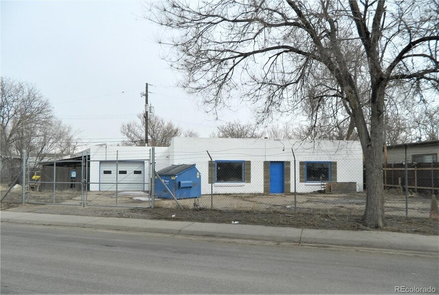 7040 Fairfax Dr, Commerce City, CO 80022