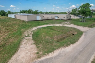 7002 Bissell Rd, Manvel TX - Warehouse