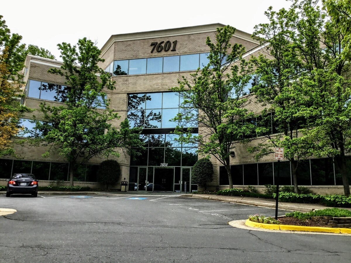 7601 Lewinsville Rd Mclean Va 22102 Lewinsville Office Building Loopnet Com