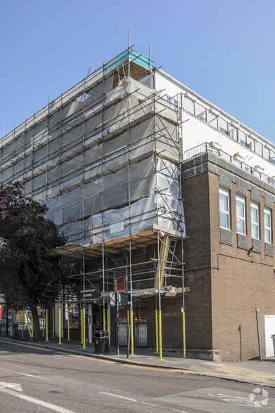 1A Elm Park, Stanmore for sale - Primary Photo - Image 1 of 1