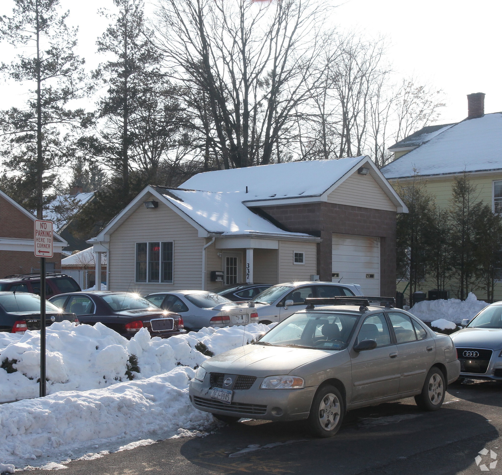 337 Broadway, Kingston, NY for lease Primary Photo- Image 1 of 18