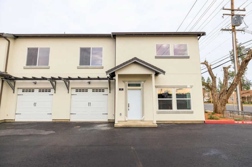 439 Coffee Rd, Modesto, CA for sale - Building Photo - Image 3 of 34