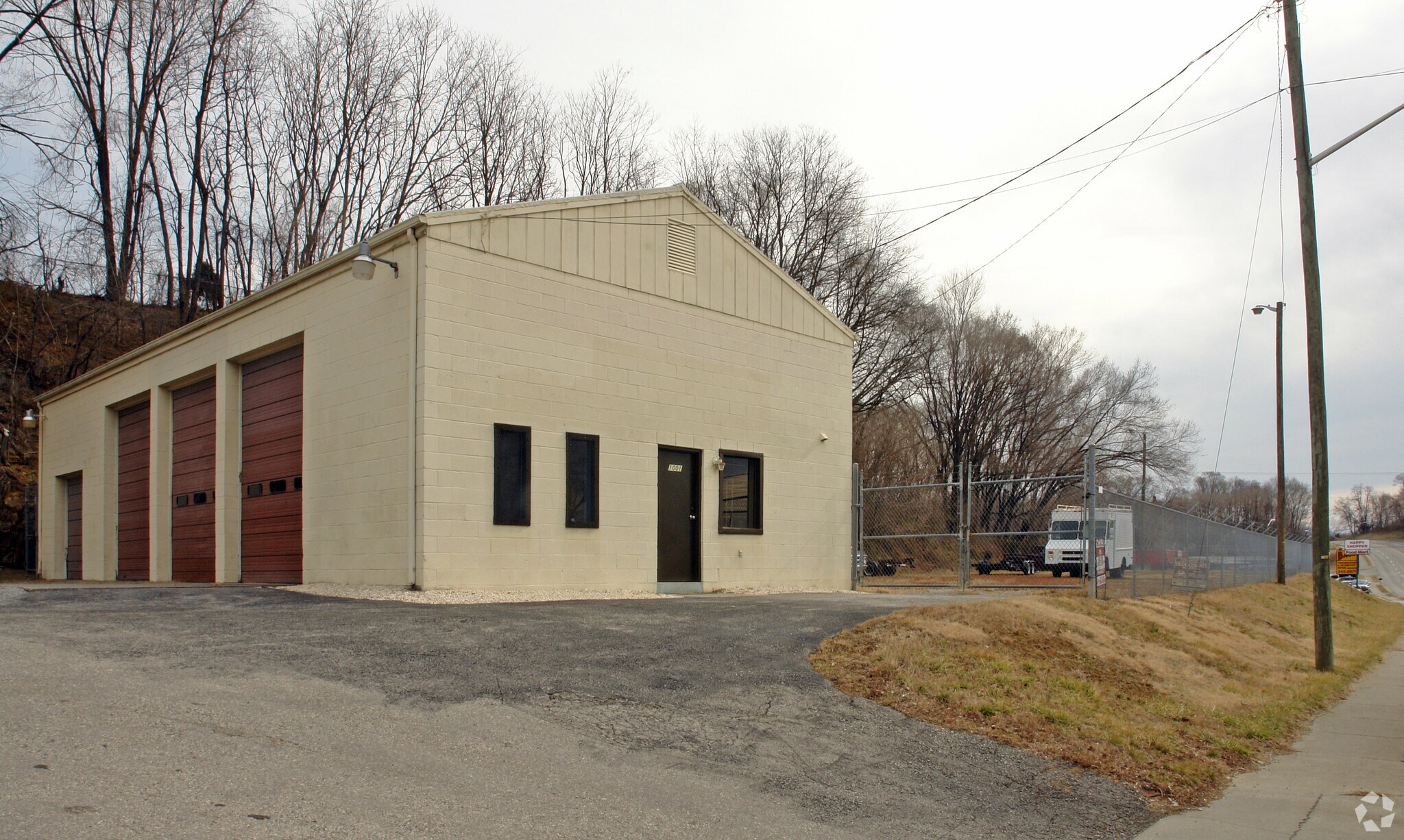1001 Gus Nicks Blvd NE, Roanoke, VA for sale Primary Photo- Image 1 of 1
