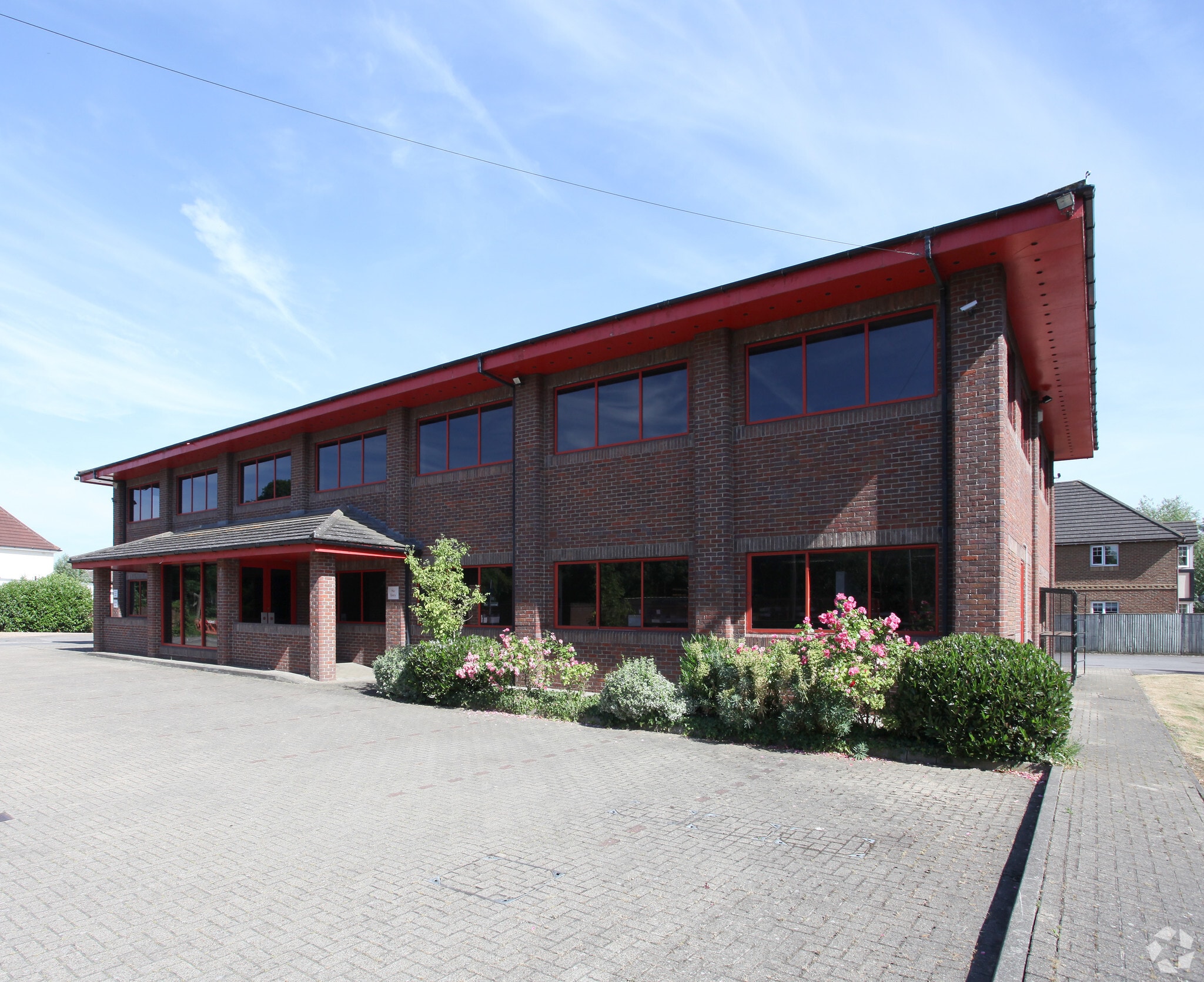St Anns Rd, Chertsey for sale Primary Photo- Image 1 of 6