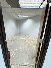 16561 Bolsa Chica St, Huntington Beach, CA for lease Building Photo- Image 2 of 20