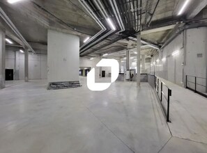 Flex in Ivry-sur-Seine for lease Interior Photo- Image 2 of 8