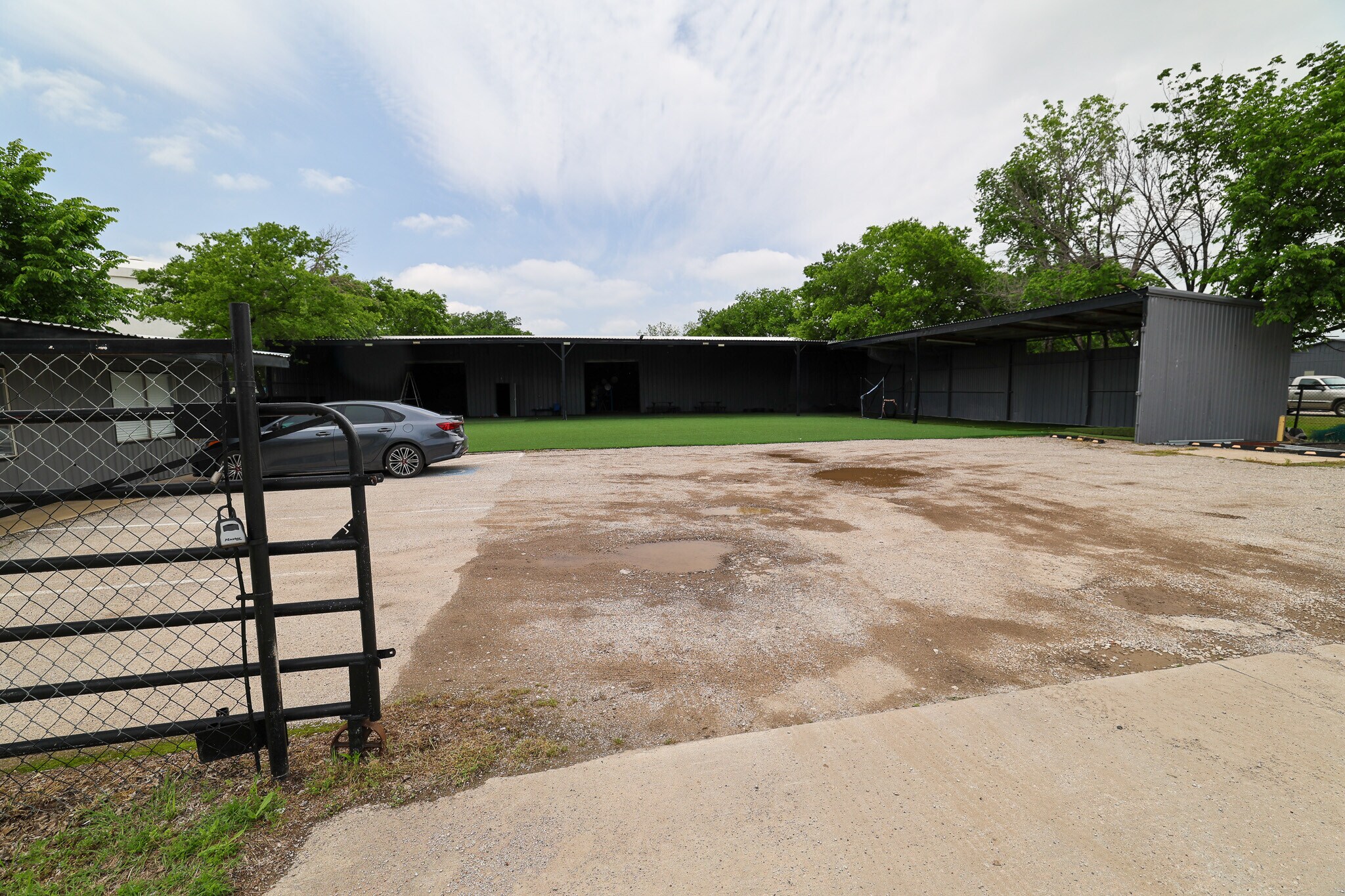 415 Topeka Ave, Justin, TX for sale Primary Photo- Image 1 of 1