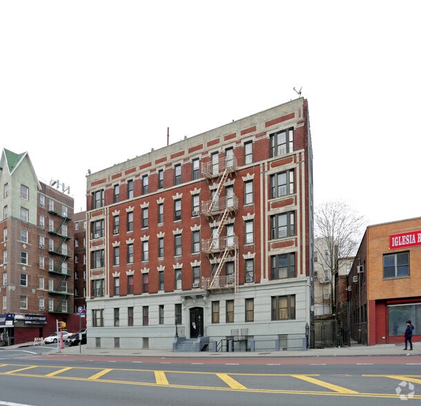2627 Webster Ave, Bronx, NY for sale - Primary Photo - Image 1 of 1