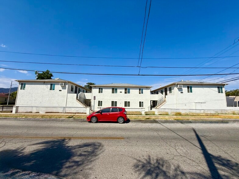 1117-1121 2nd St, San Fernando, CA for sale - Building Photo - Image 1 of 12