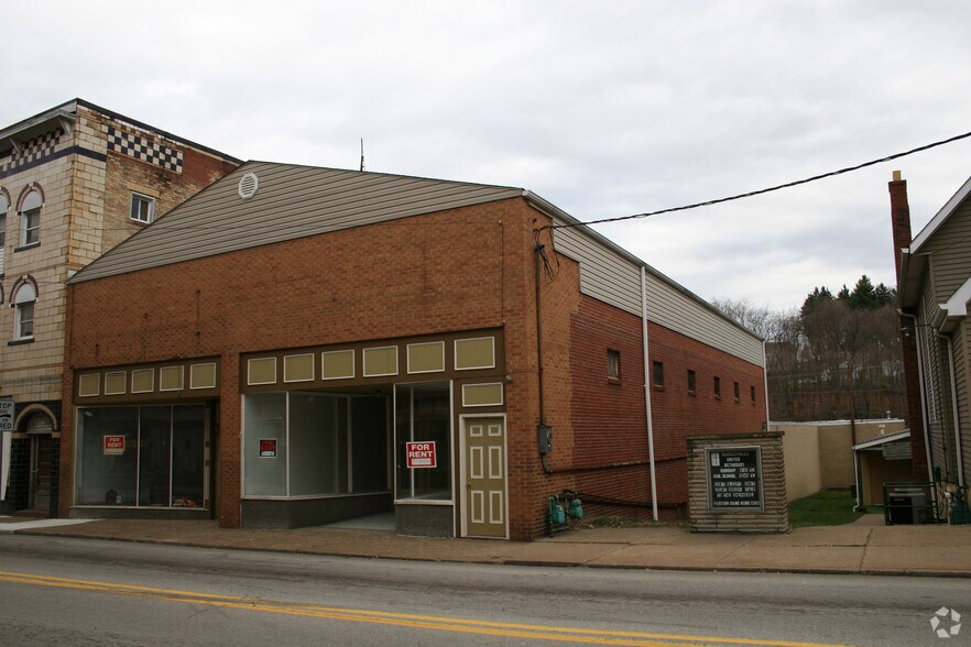 714-716 Main St, Bentleyville, PA for sale - Building Photo - Image 3 of 6