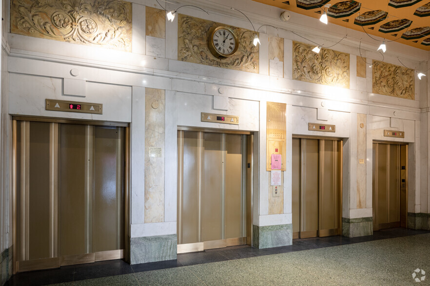 910 16th St, Denver, CO for lease - Lobby - Image 3 of 7