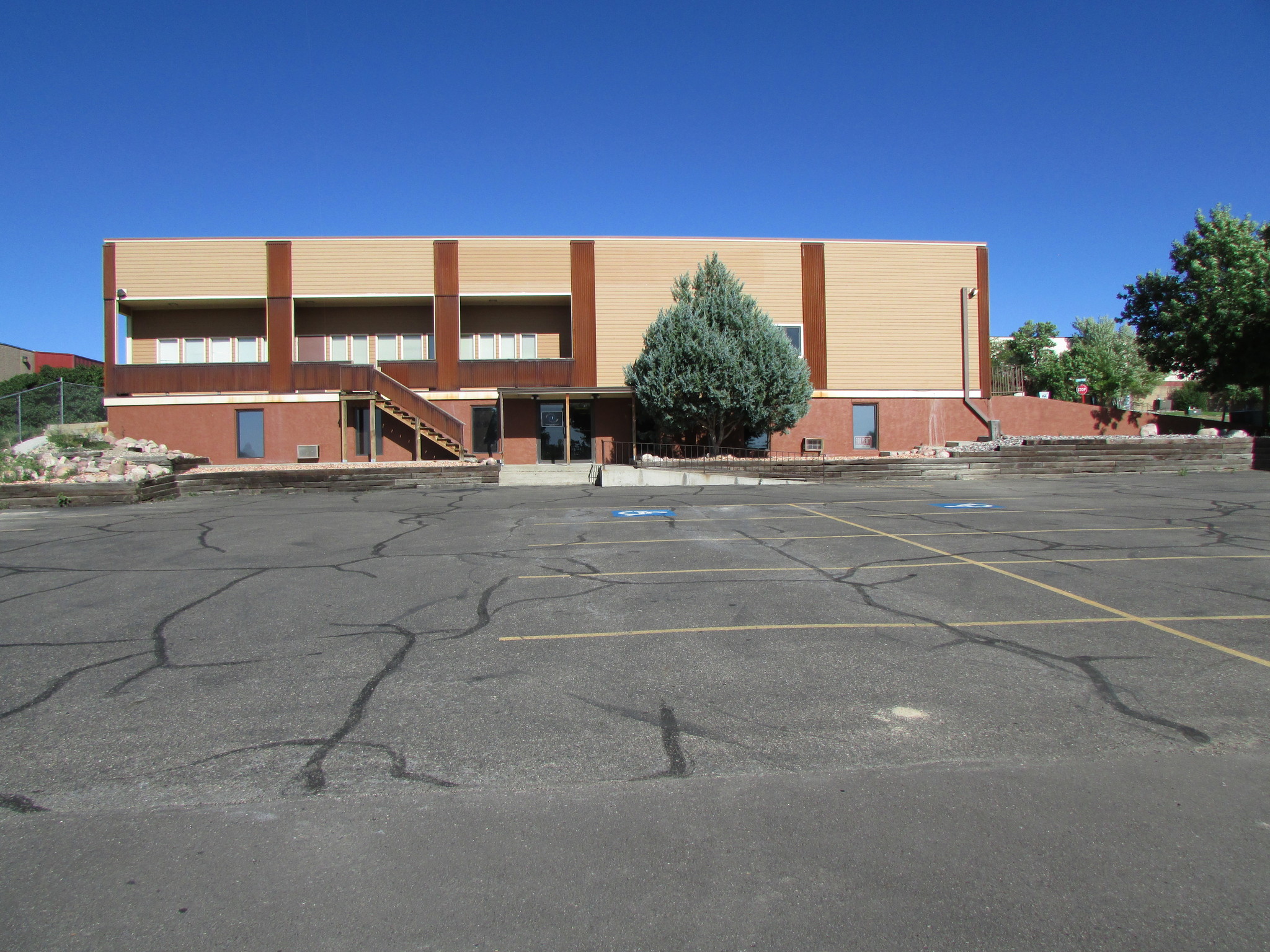 330 S Walsh Dr, Casper, WY for sale Primary Photo- Image 1 of 1