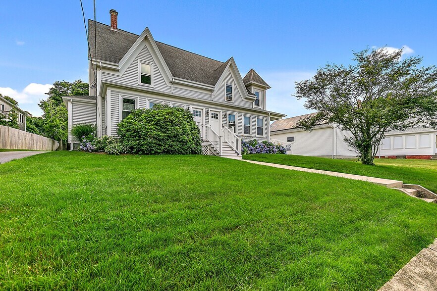 280 Court St, Plymouth, MA 02360